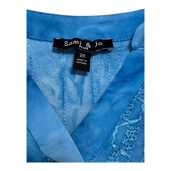 Sami & Jo Plus Women’s 2X Blue Sequin Embellished Tunic Top Roll Tab Sleeves - Picture 2 of 5